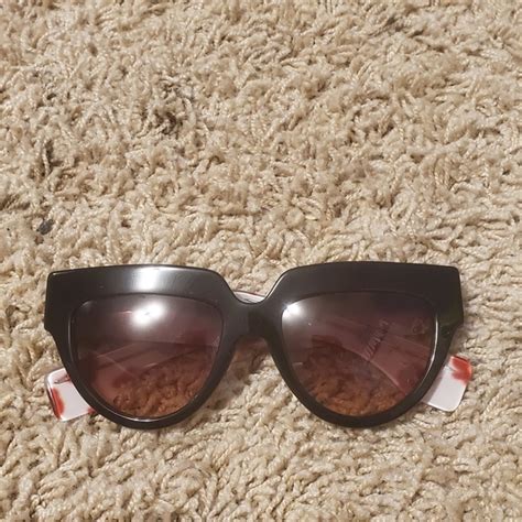 prada spr29p black
